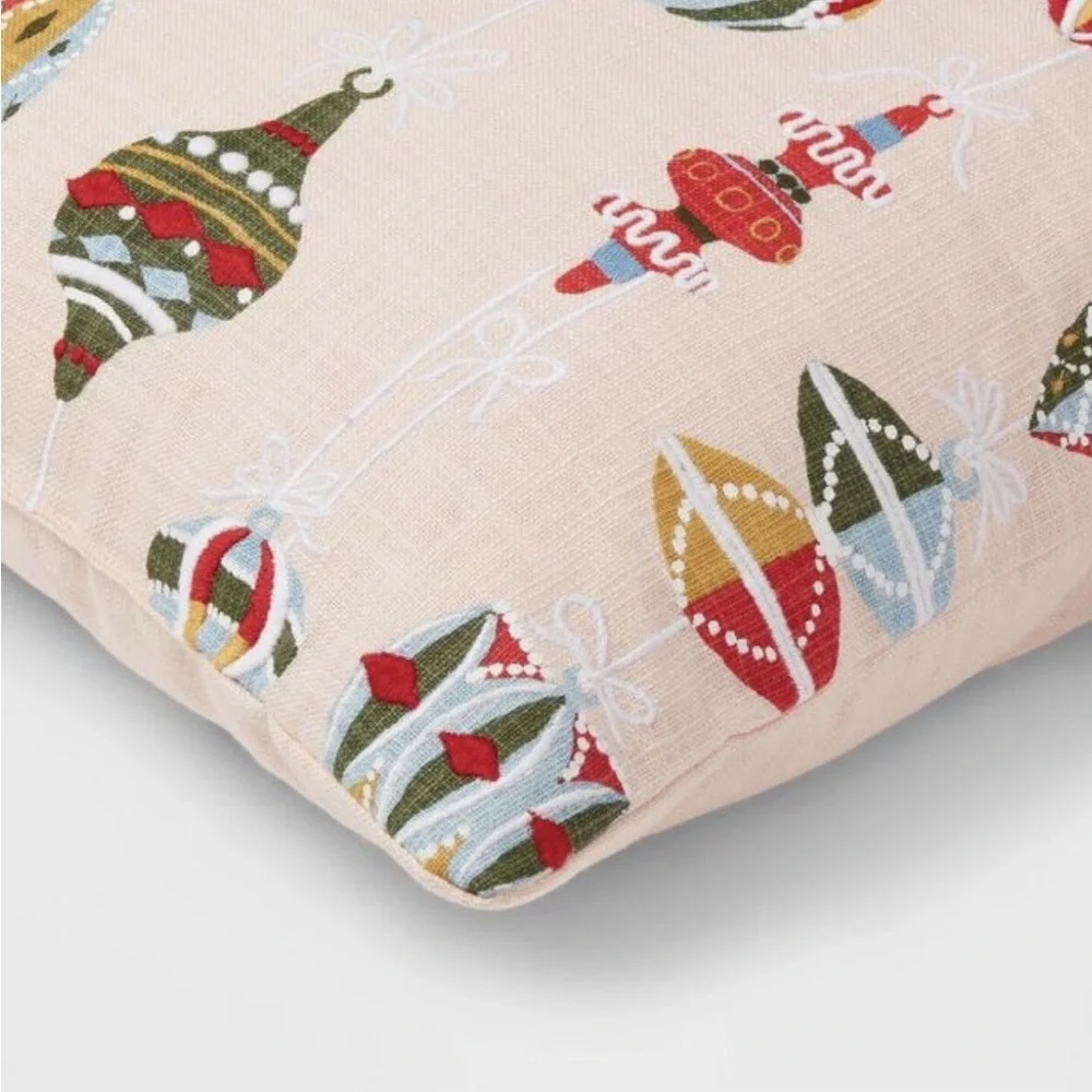 NWT 2 Embroidered Vintage MCM Ornament Square Christmas Holiday Throw Pillow 18”